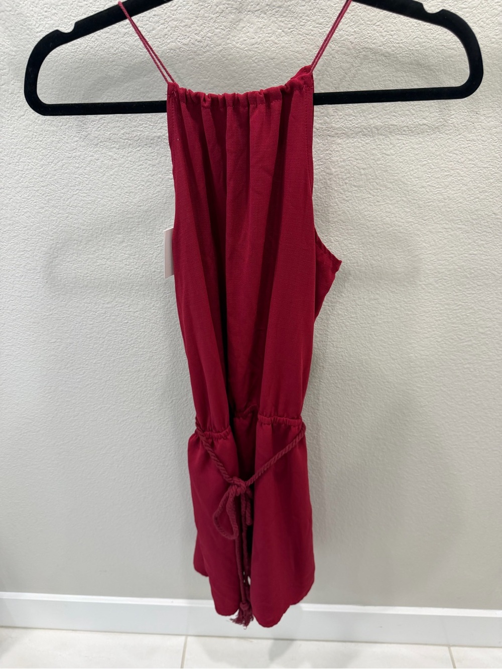 NWT Women’s Red Sleeveless dress with Tie Waist
